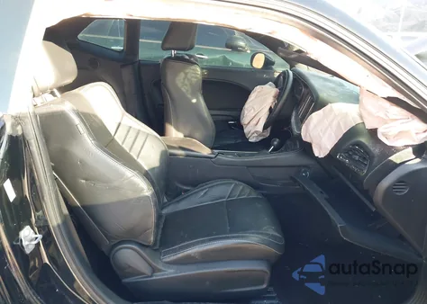 2016 Dodge Challenger z USA, uszkodzony, nr VIN 2C3CDZC98GH249172